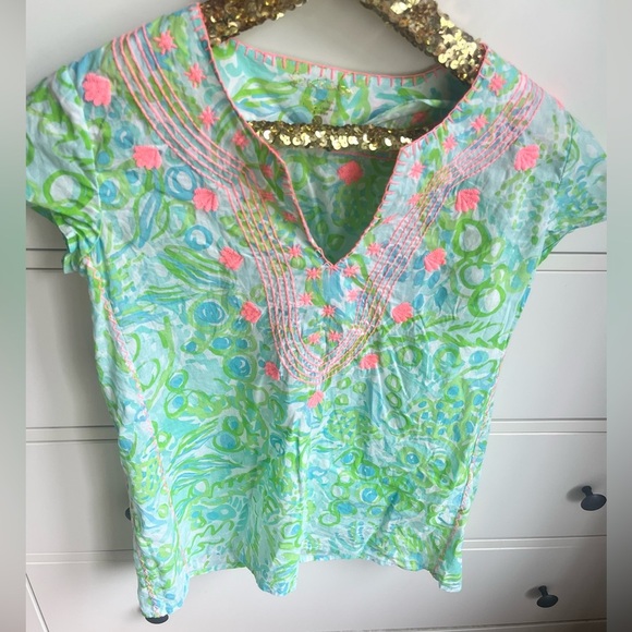 Lilly Pulitzer Sea Breeze Tunic Any Fins Possible - Picture 2 of 8